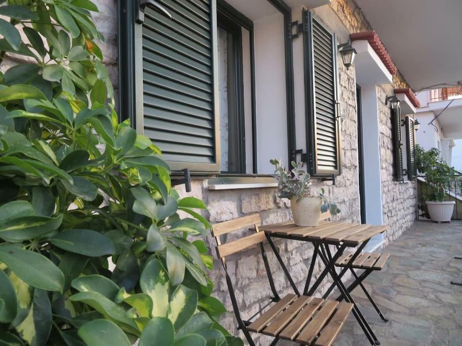 Το Πέτρινο Appartement Aitoliko Buitenkant foto