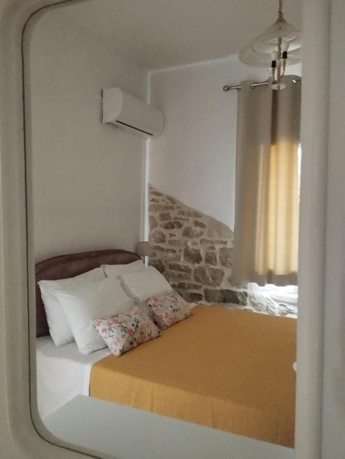 Το Πέτρινο Appartement Aitoliko Buitenkant foto